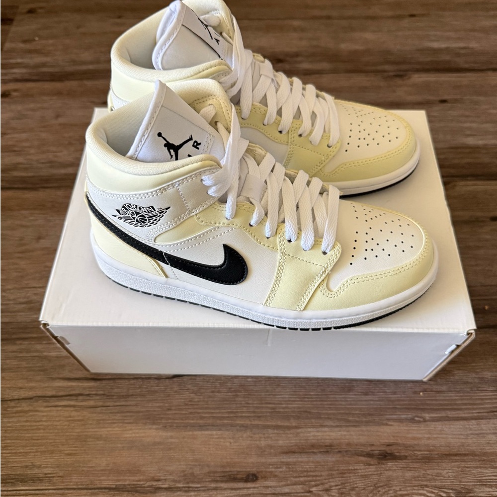 Nike Air Jordan 1 Low Cream & White Sneakers